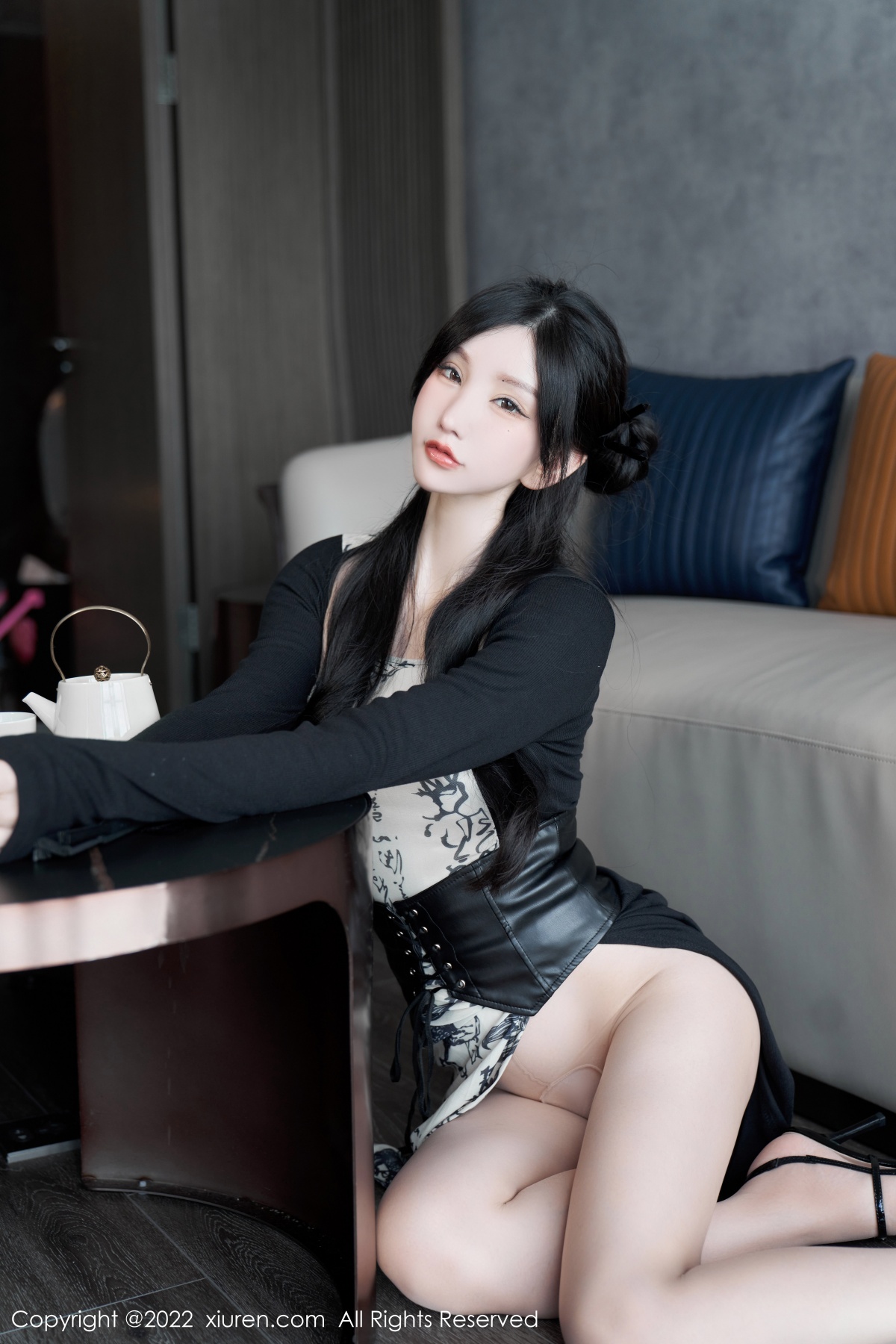 xgyw.top_XiuRen第5623期_女神周于希Sally性感拼色连衣裙配超薄开档肉丝绝美诱惑写真94P