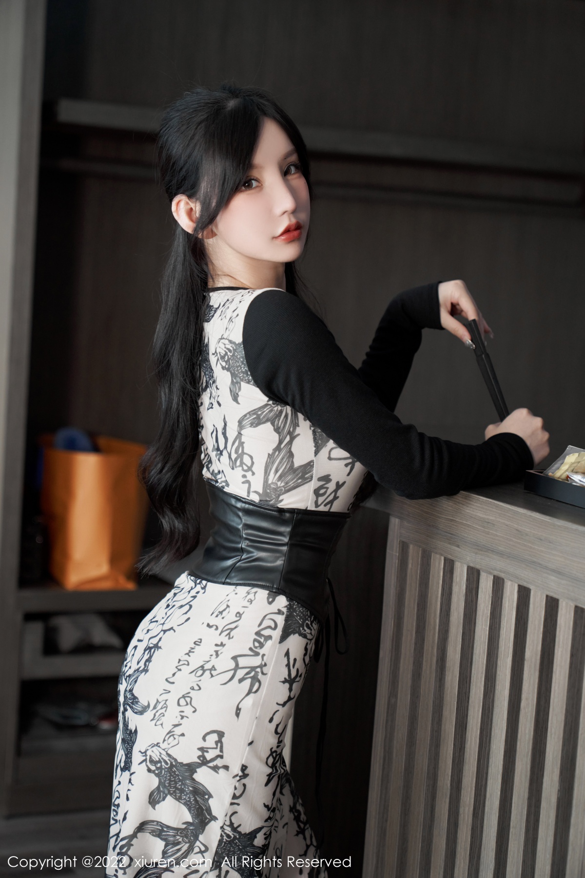 xgyw.top_XiuRen第5623期_女神周于希Sally性感拼色连衣裙配超薄开档肉丝绝美诱惑写真94P