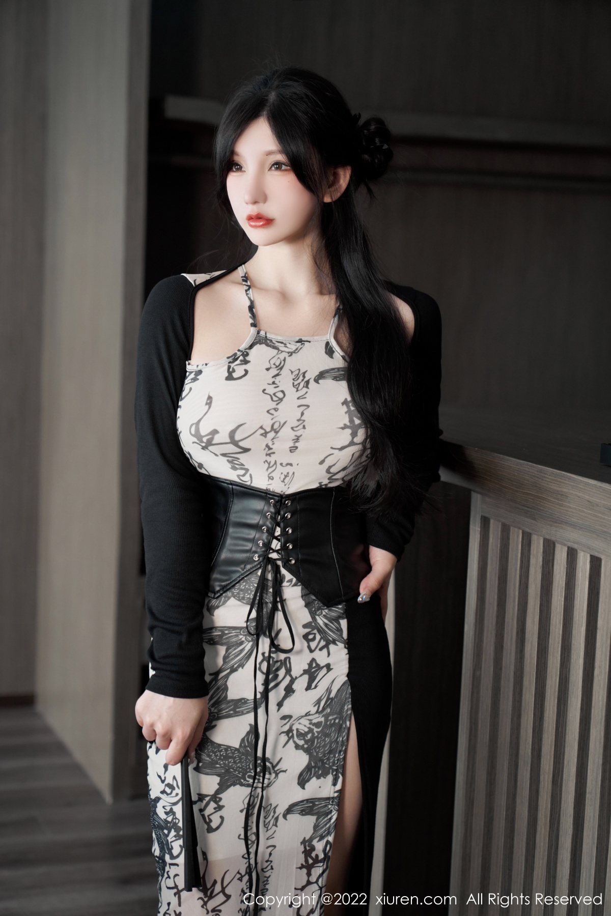 xgyw.top_XiuRen第5623期_女神周于希Sally性感拼色连衣裙配超薄开档肉丝绝美诱惑写真94P