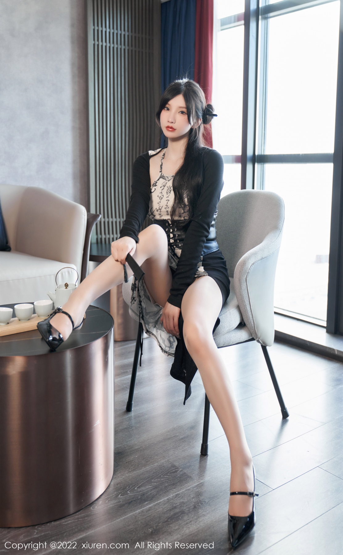 xgyw.top_XiuRen第5623期_女神周于希Sally性感拼色连衣裙配超薄开档肉丝绝美诱惑写真94P