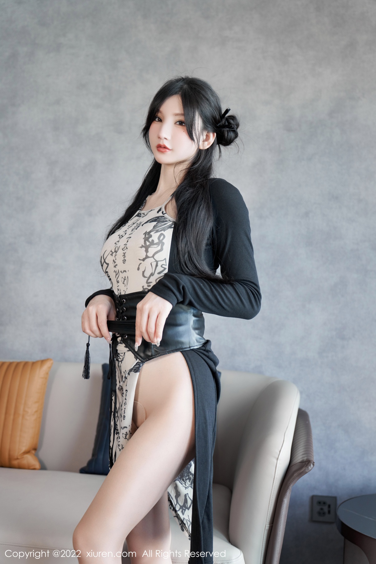 xgyw.top_XiuRen第5623期_女神周于希Sally性感拼色连衣裙配超薄开档肉丝绝美诱惑写真94P