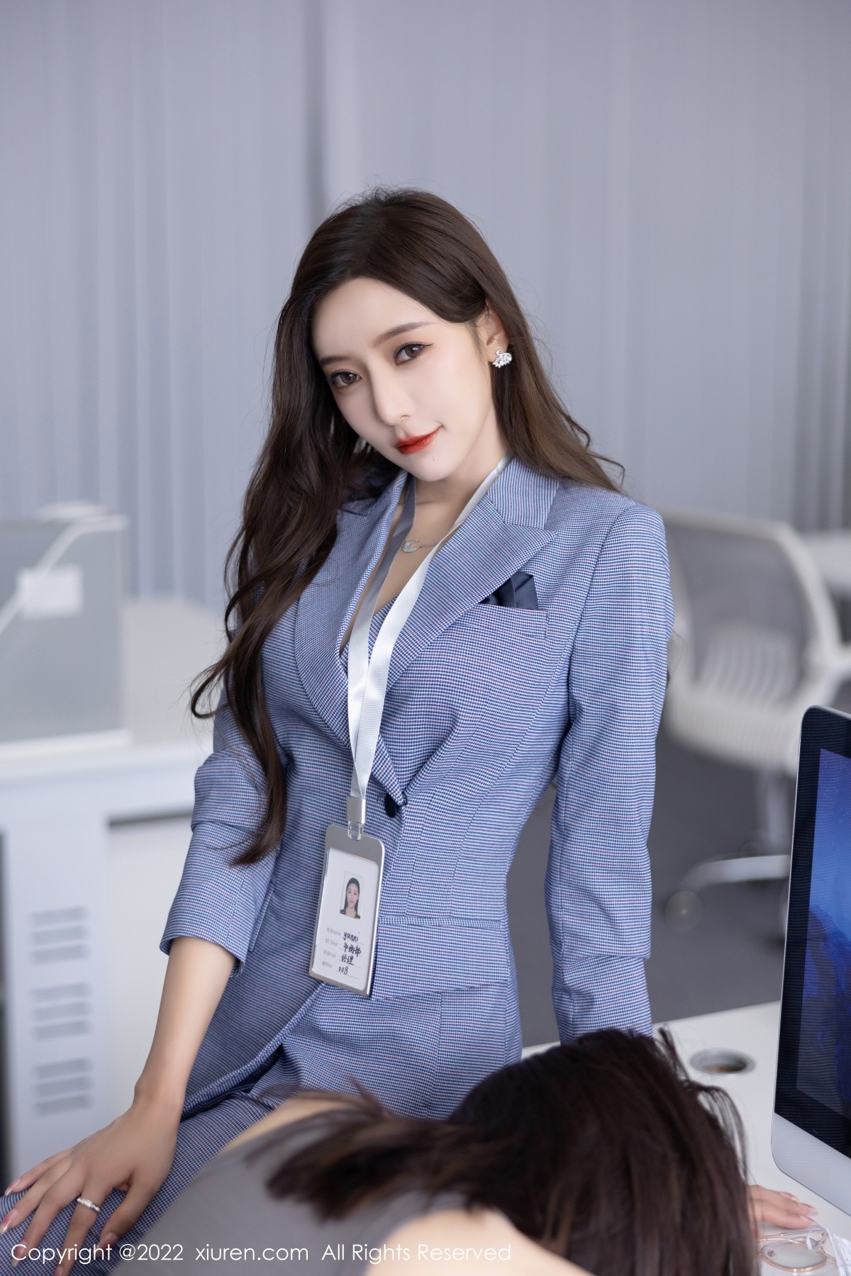 xgyw.top_XiuRen第5629期_女神王馨瑶yanni私房脱蓝灰职业装露性感黑色内衣丰满诱惑写真82P