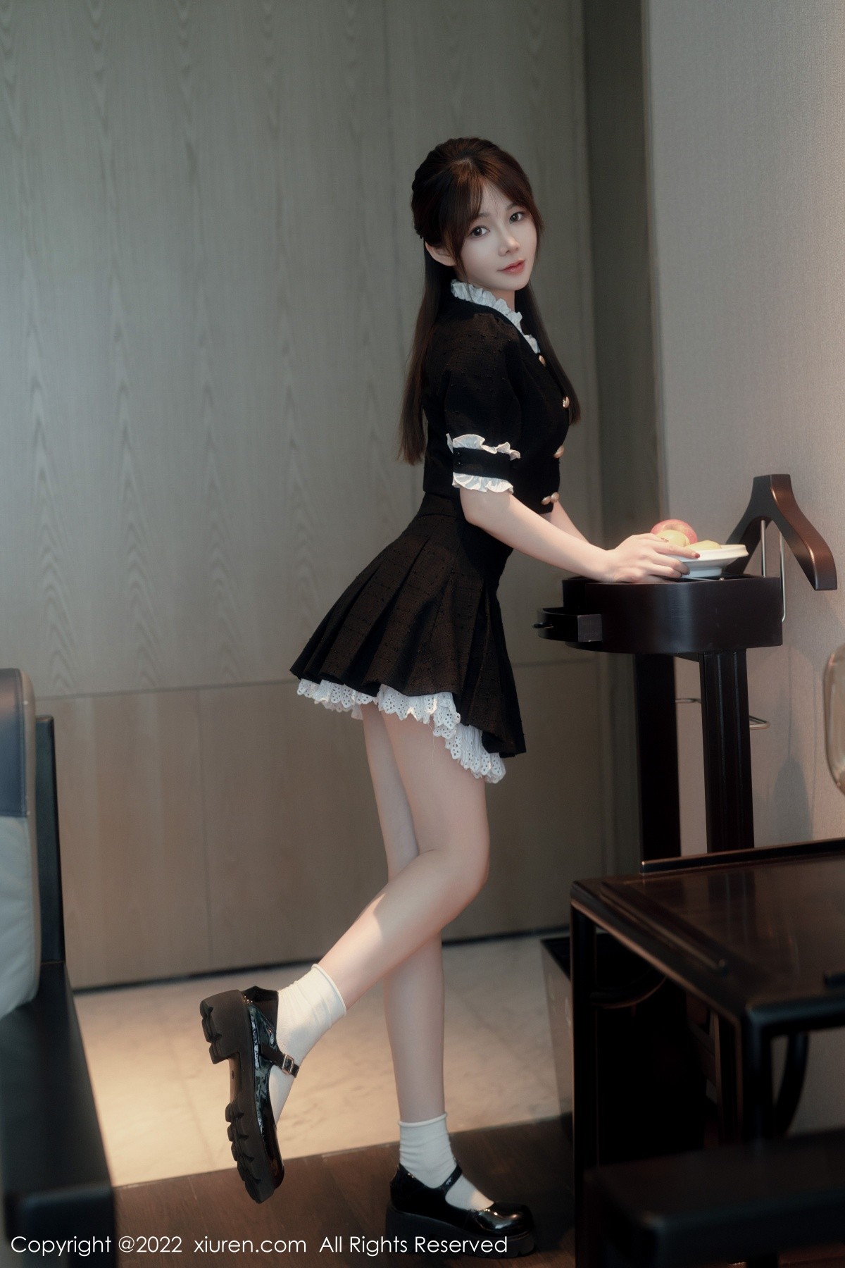 xgyw.top_XiuRen第5626期_模特婠婠么脱黑色短款连衣裙露性感黑色内衣秀曼妙身材诱惑写真64P