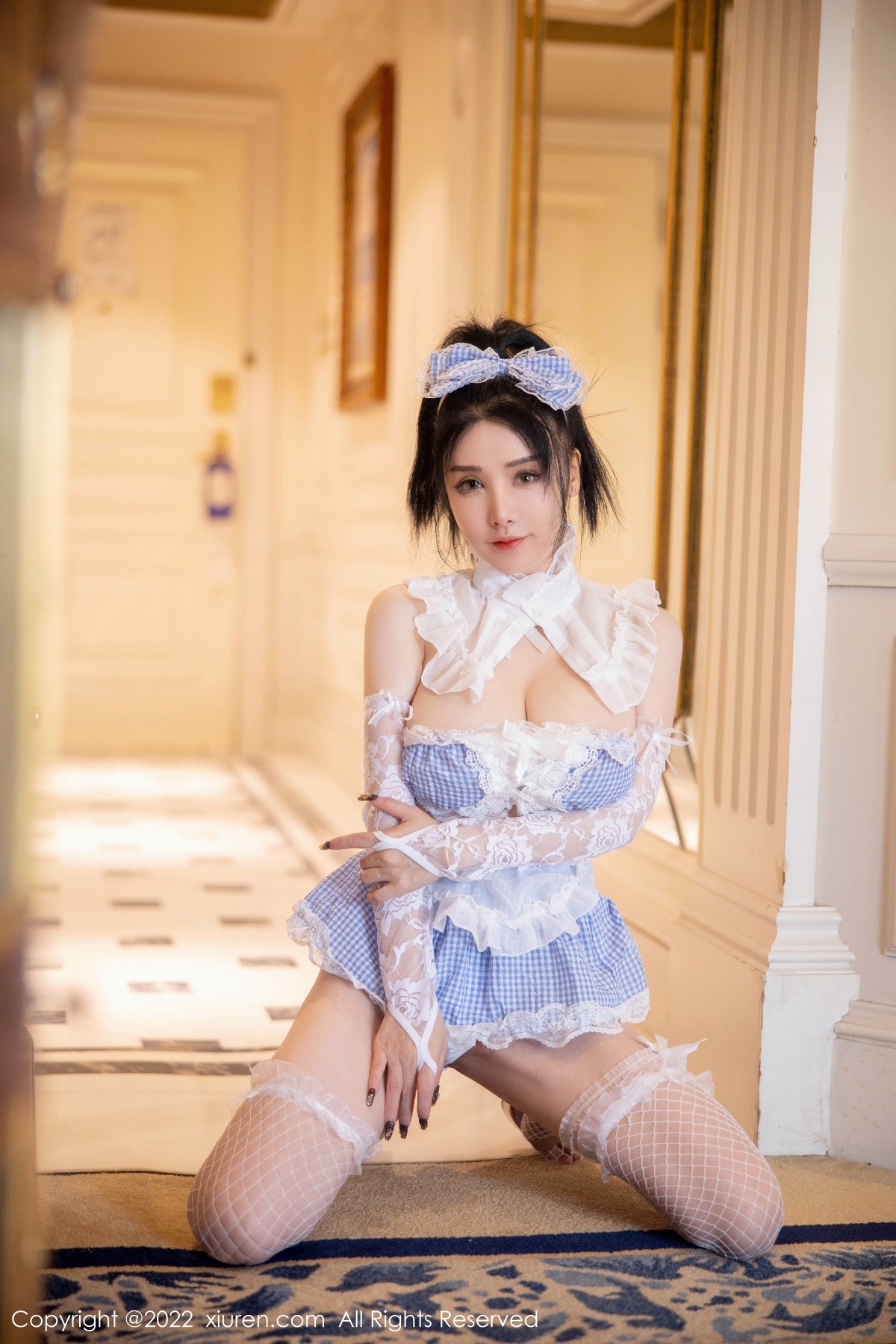 xgyw.top_XiuRen第5640期_模特潘娇娇性感淡蓝女仆服配白色网袜秀巨乳肥臀极致诱惑写真80P