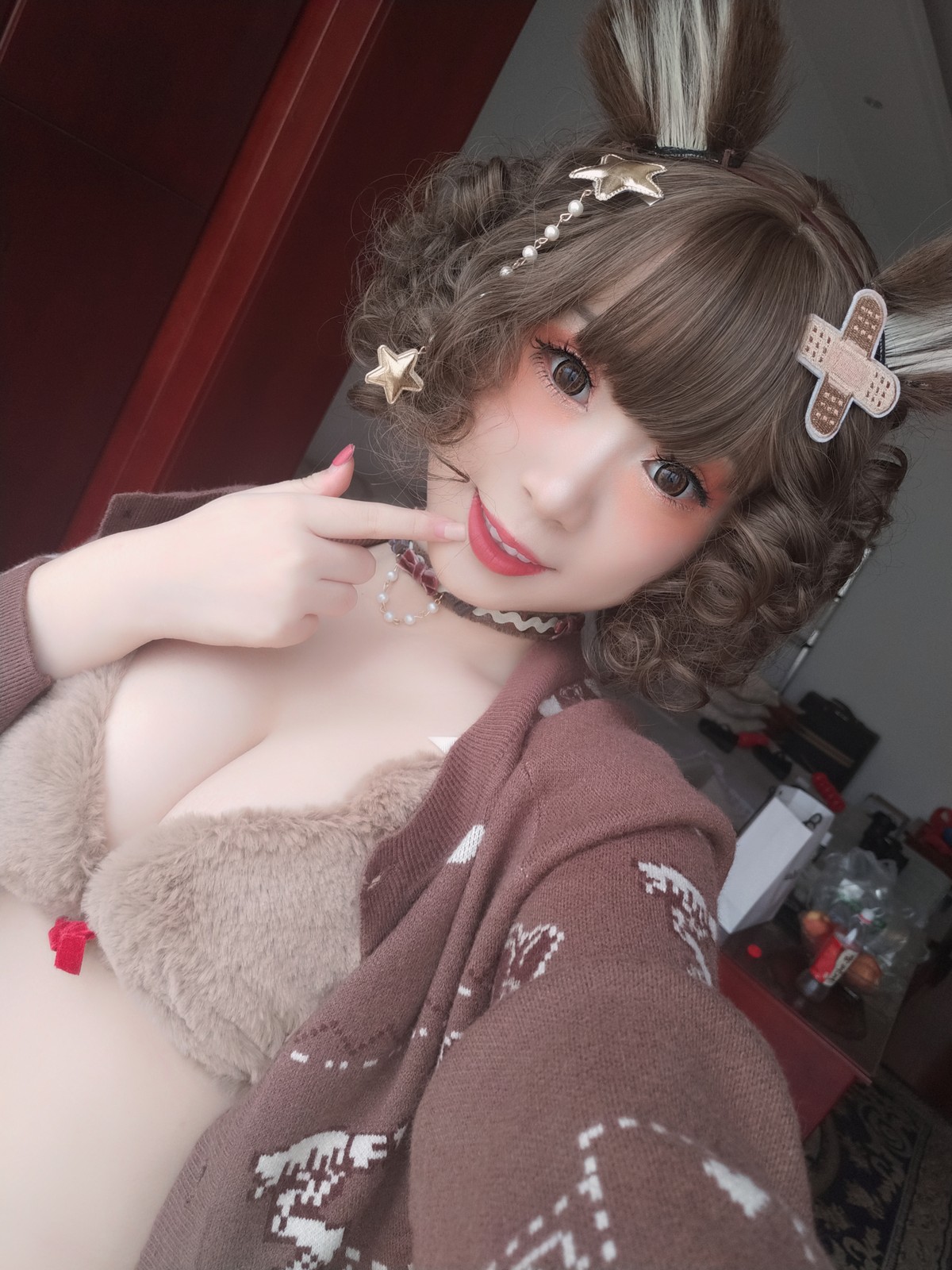 xgyw.top_网络美女胡桃猫Kurumineko熊熊主题私房半脱露傲人豪乳遮点惹火诱惑写真221P
