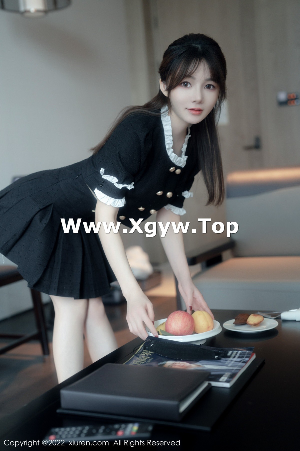 xgyw.top_XiuRen第5626期_模特婠婠么脱黑色短款连衣裙露性感黑色内衣秀曼妙身材诱惑写真64P