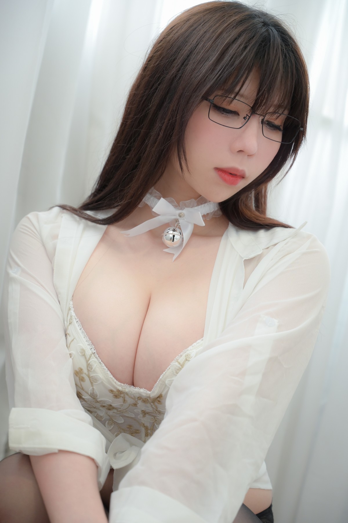 xgyw.top_Coser美女鹿野希黑丝吊带袜主题脱薄透白T露性感内衣配黑色蕾丝吊袜诱惑写真72P