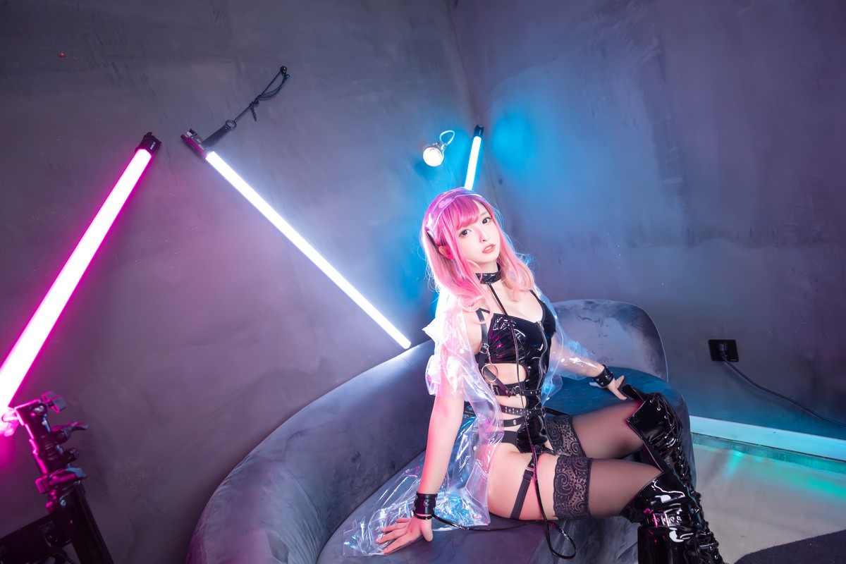 xgyw.top_萝莉美女神楽板真冬Girlspunk2020主题性感黑色皮质服饰配蕾丝袜迷人诱惑写真150P