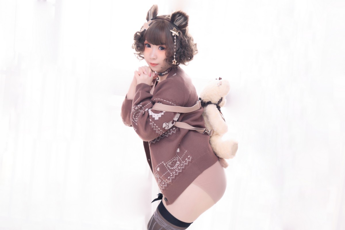 xgyw.top_网络美女胡桃猫Kurumineko熊熊主题私房半脱露傲人豪乳遮点惹火诱惑写真221P