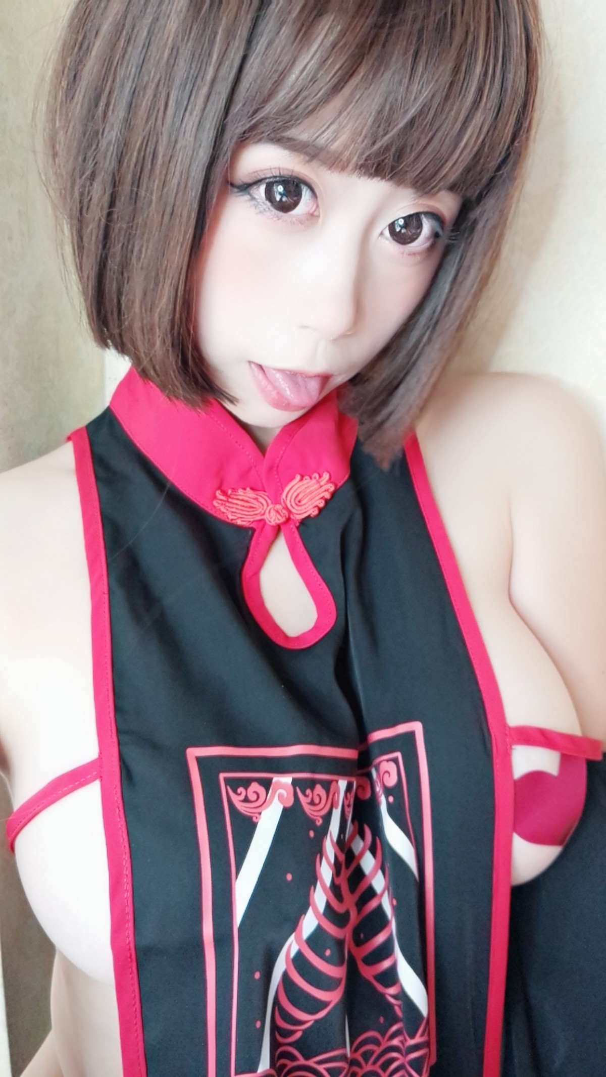 xgyw.top_萌妹奈汐酱nice巫女主题私房性感真空黑红服饰露豪乳红桃遮点极致诱惑写真45P