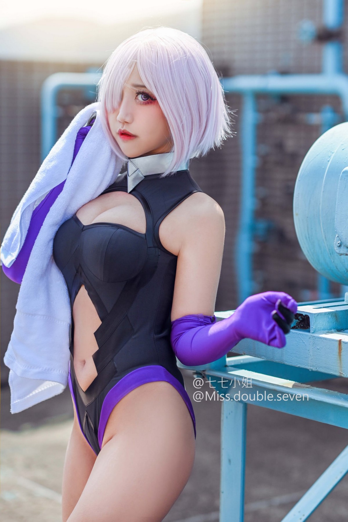 xgyw.top_网络美女七七小姐_Miss Seven马修主题私房性感服饰系列秀完美身材诱惑写真40P