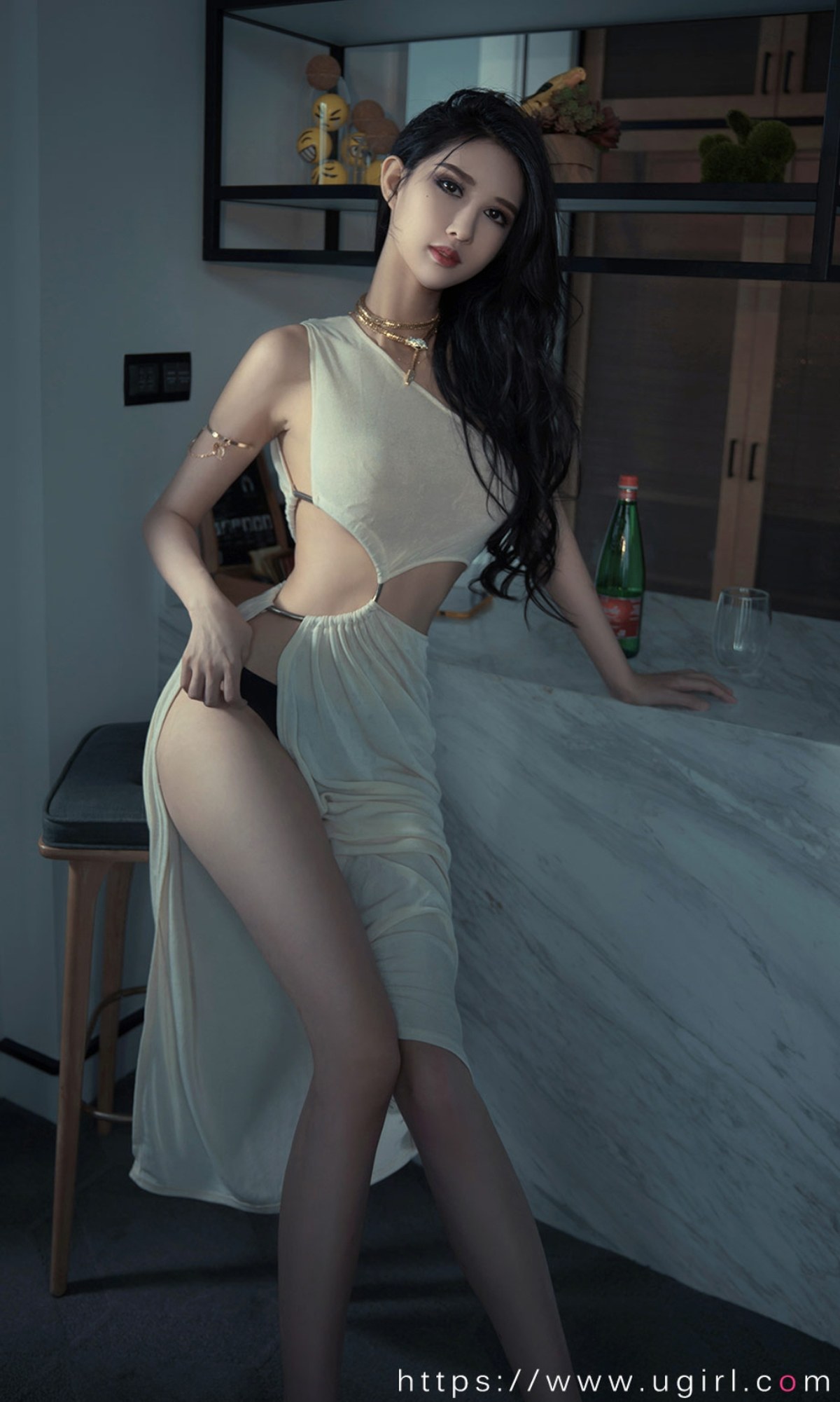 xgyw.top_[Ugirls爱尤物]No.2425_模特葛征Model私房性感白色开叉礼裙秀高挑身材诱惑写真35P
