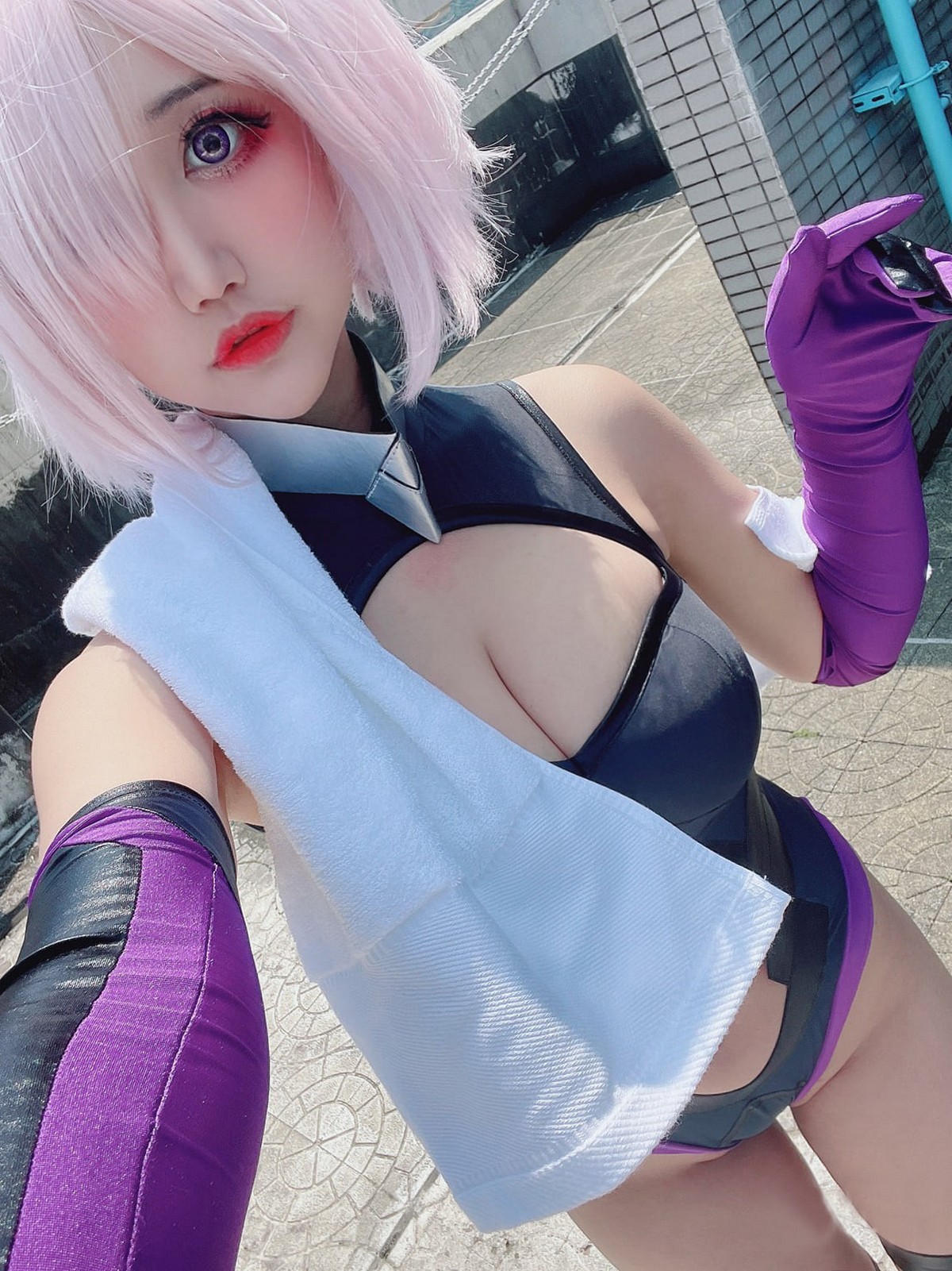 xgyw.top_网络美女七七小姐_Miss Seven马修主题私房性感服饰系列秀完美身材诱惑写真40P