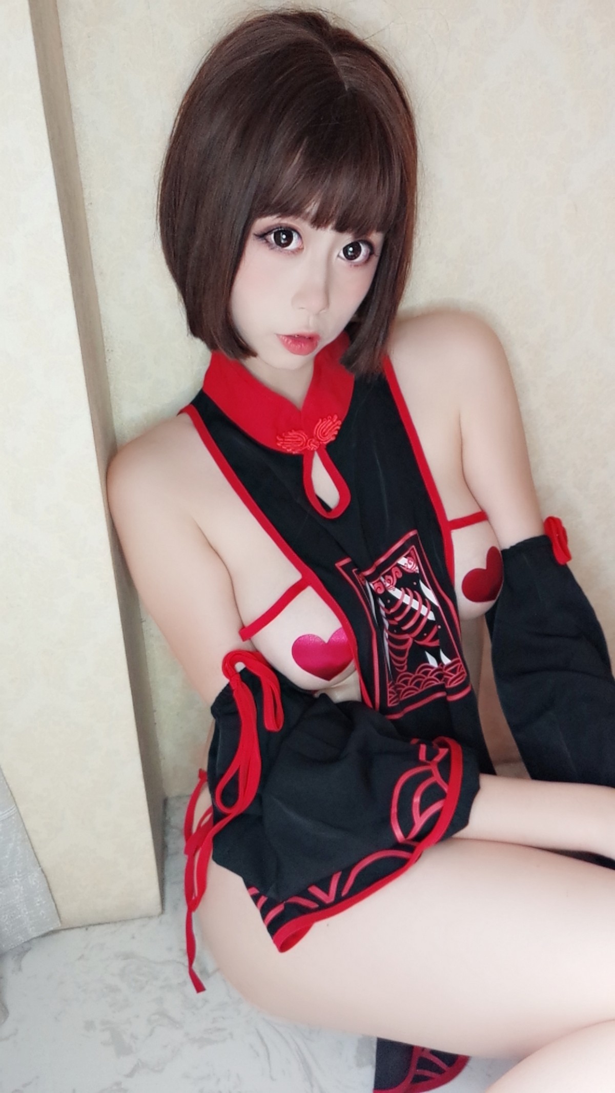 xgyw.top_萌妹奈汐酱nice巫女主题私房性感真空黑红服饰露豪乳红桃遮点极致诱惑写真45P