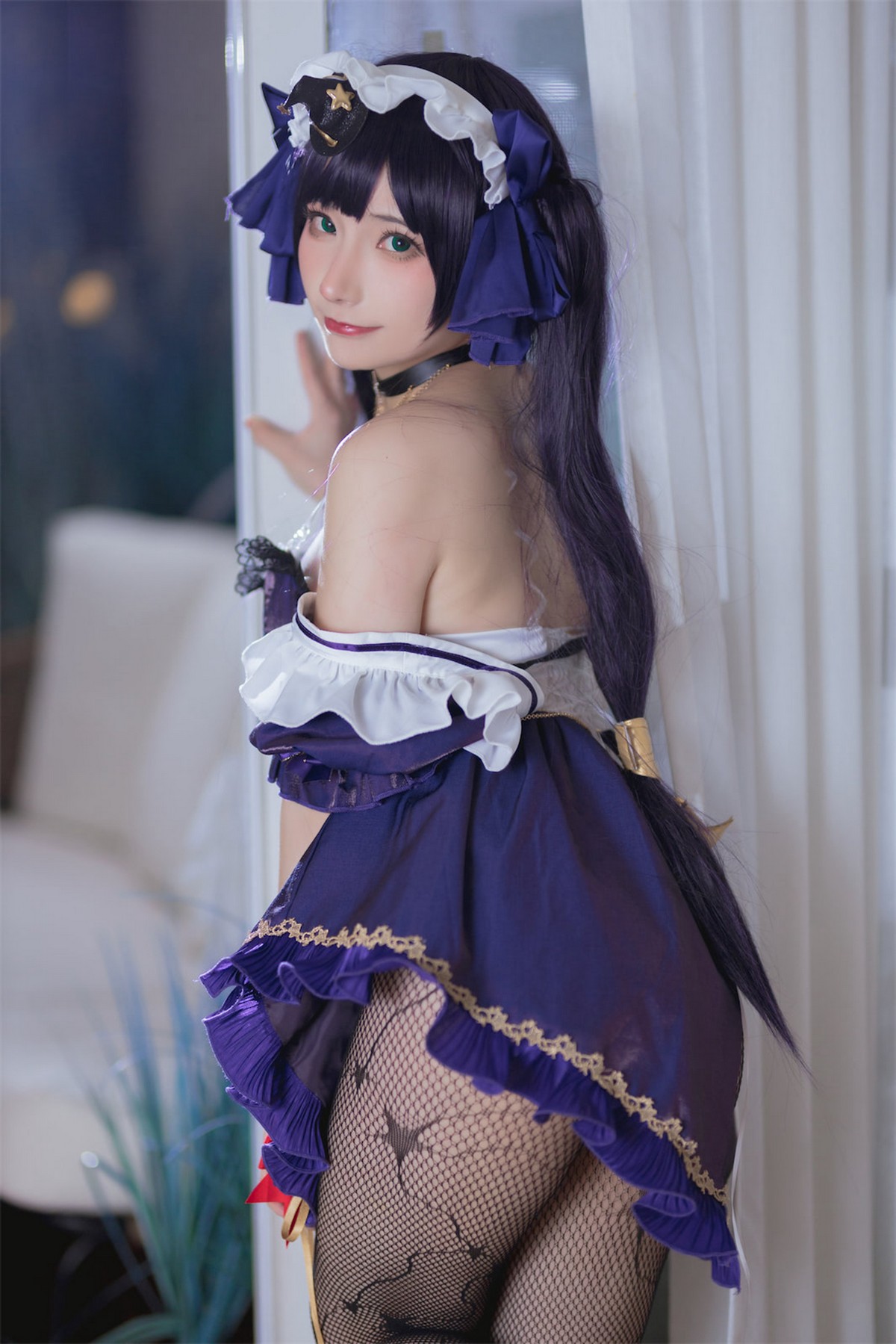 xgyw.top_网络美女是三不是世w原神莫娜女仆主题性感低胸女仆装配黑丝网袜诱惑写真55P