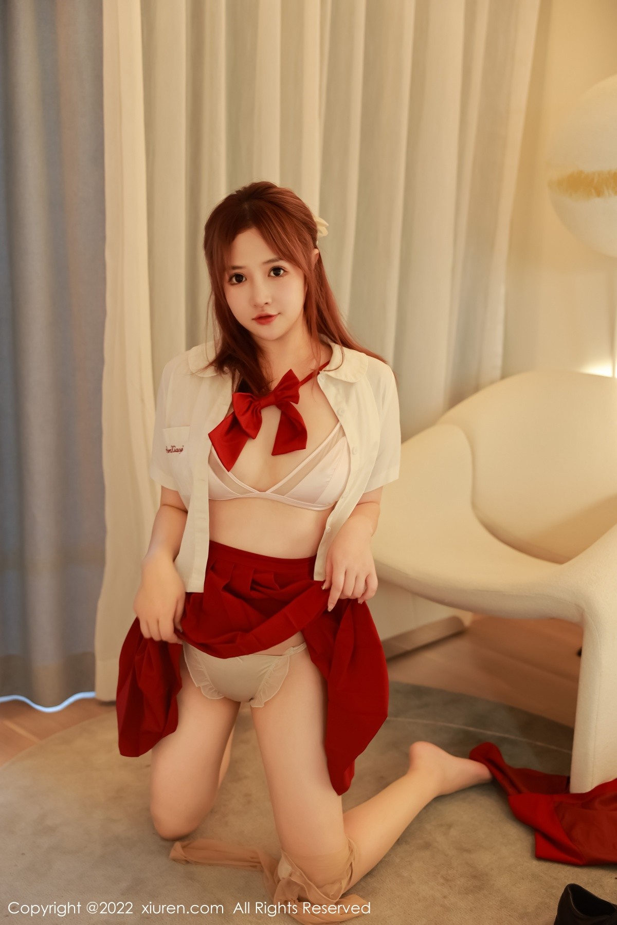 xgyw.top_XiuRen第5652期_模特养乐多DoDo性感红色学妹服饰露浅色内衣原色丝袜诱惑写真56P