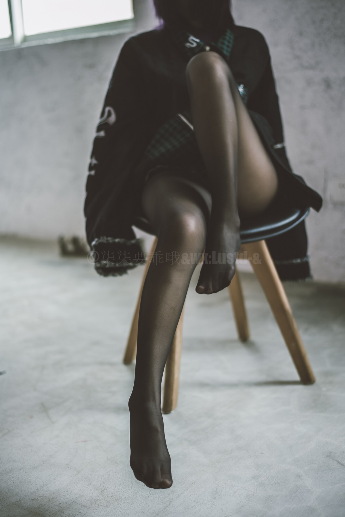 xgyw.top_动漫博主柒柒要乖哦私服主题私房性感丝袜系列全果上身露豪乳遮点诱惑写真59P