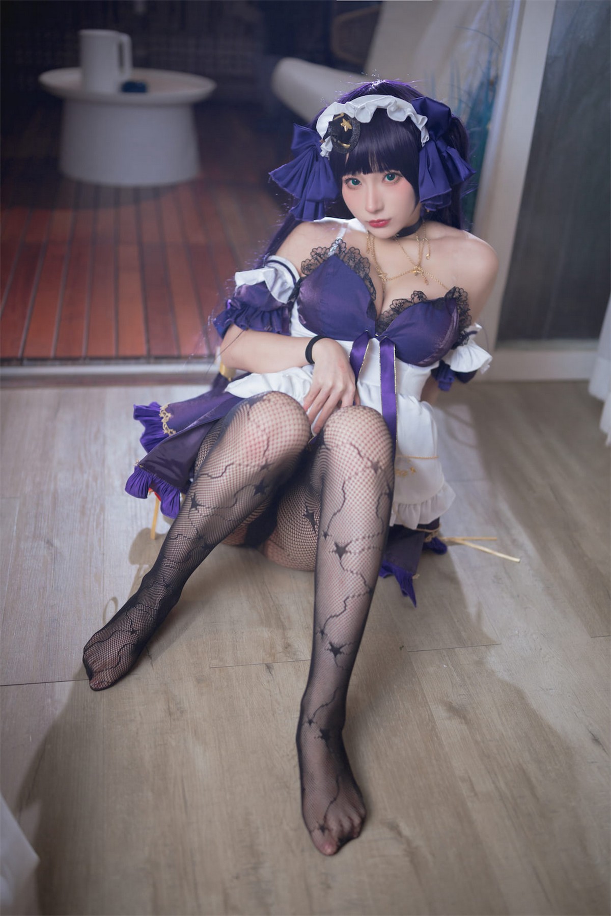 xgyw.top_网络美女是三不是世w原神莫娜女仆主题性感低胸女仆装配黑丝网袜诱惑写真55P