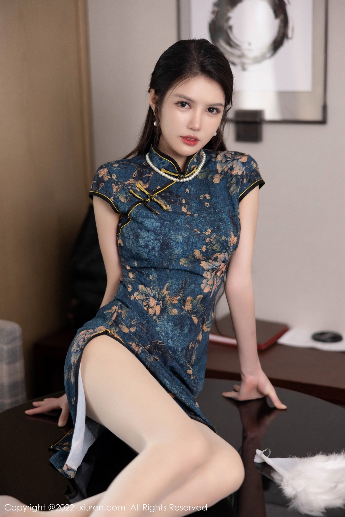 xgyw.top_XiuRen第5658期_模特媛媛酱belle私房脱旗袍露轻透蕾丝内衣配超薄肉丝诱惑写真58P