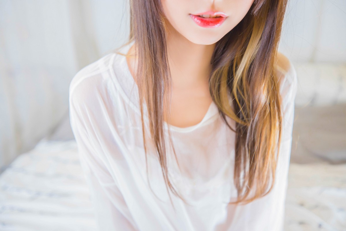 xgyw.top_萝莉美女神楽板真冬猫脚女仆主题性感薄透睡衣露白色蕾丝内衣完美诱惑写真150P