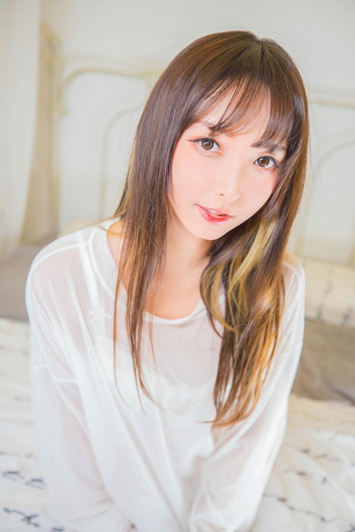 xgyw.top_萝莉美女神楽板真冬猫脚女仆主题性感薄透睡衣露白色蕾丝内衣完美诱惑写真150P
