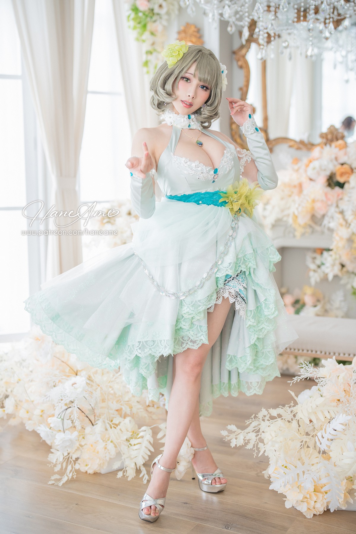 xgyw.top_Coser美女雨波_HaneAme偶像大师主题私房性感低胸礼服秀傲人豪乳诱惑写真41P