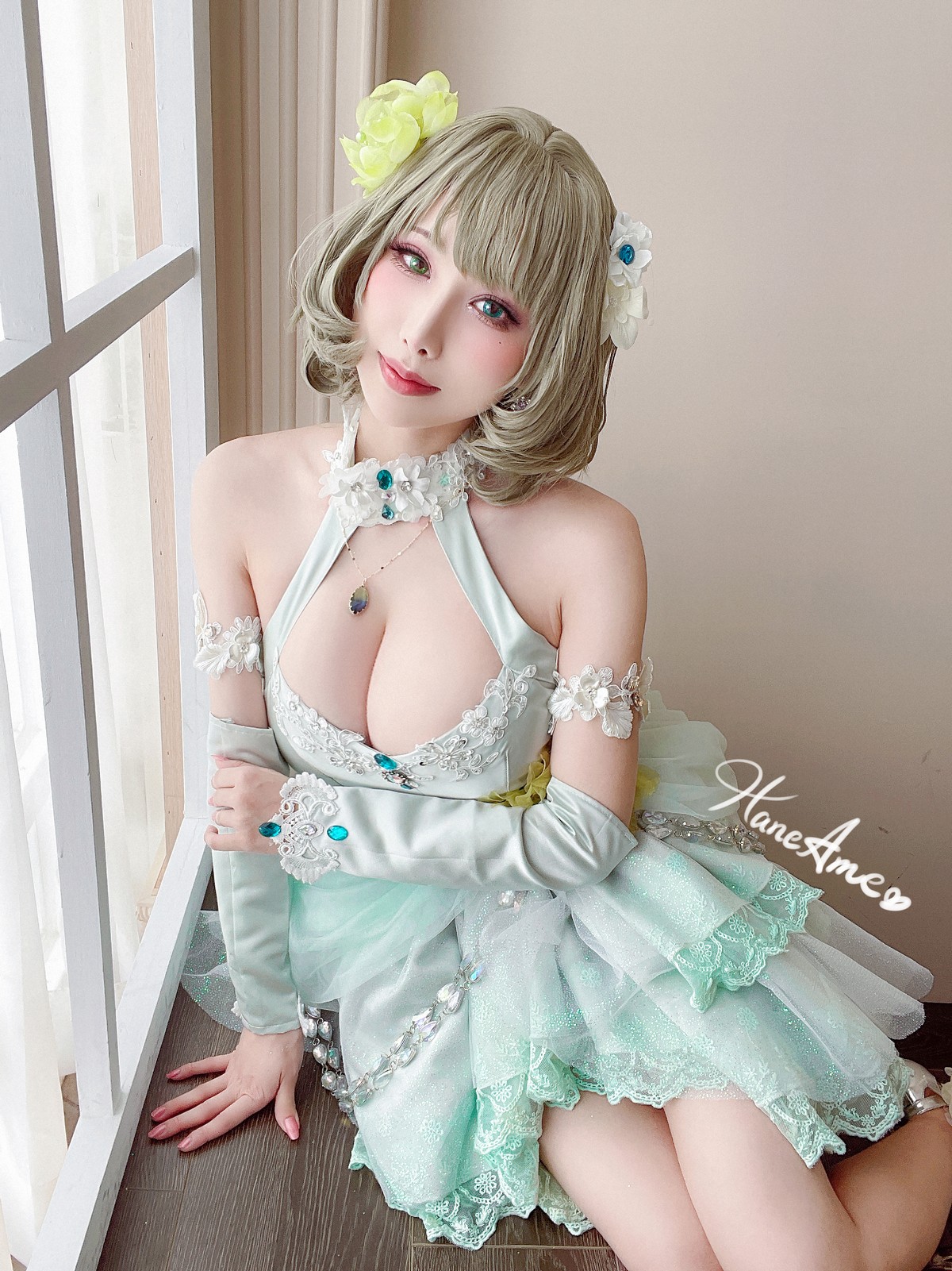 xgyw.top_Coser美女雨波_HaneAme偶像大师主题私房性感低胸礼服秀傲人豪乳诱惑写真41P