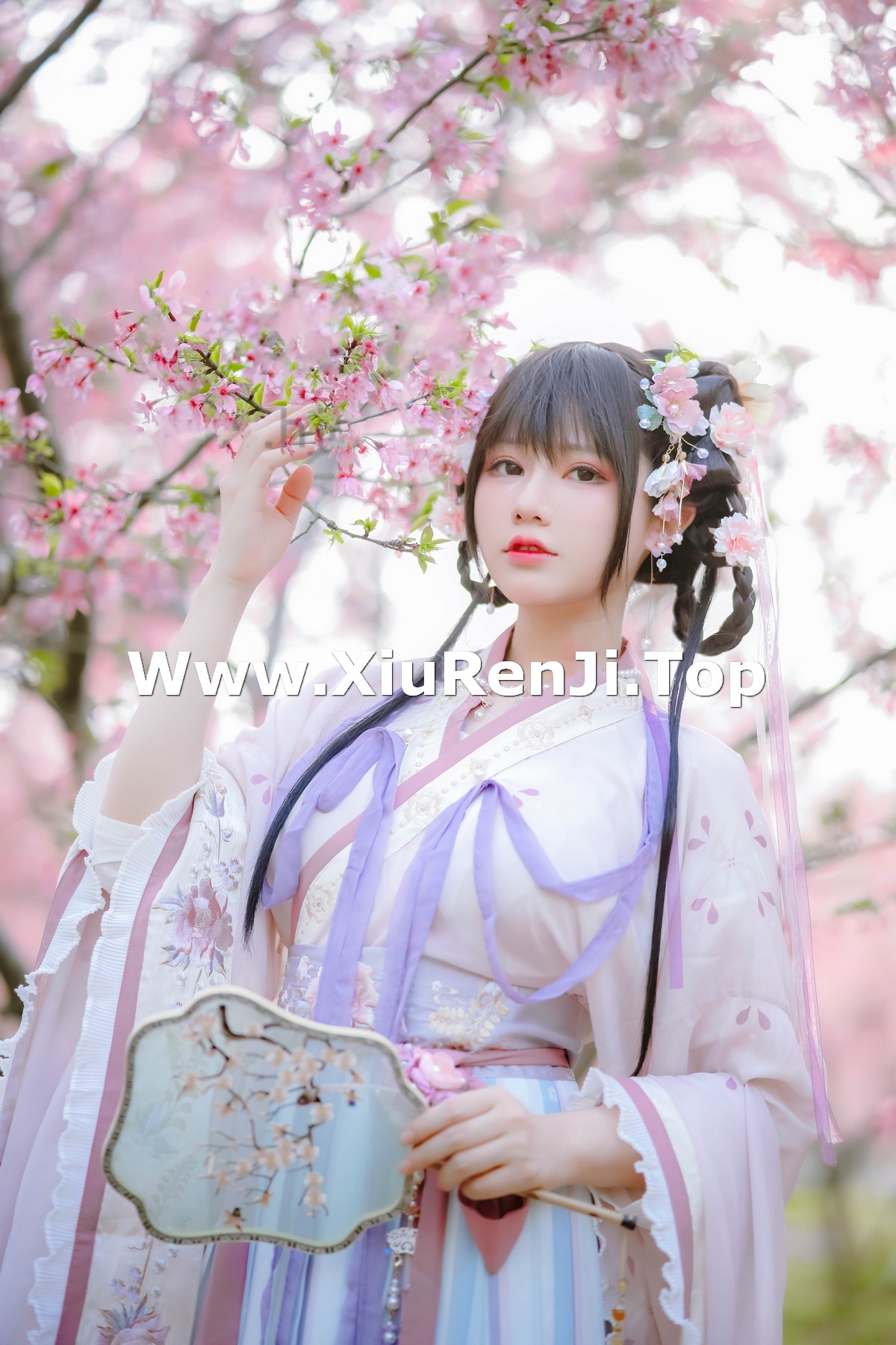 xgyw.top_网络美女Nyako喵子花神祈愿主题户外樱花树下性感古典服饰靓丽迷人写真52P
