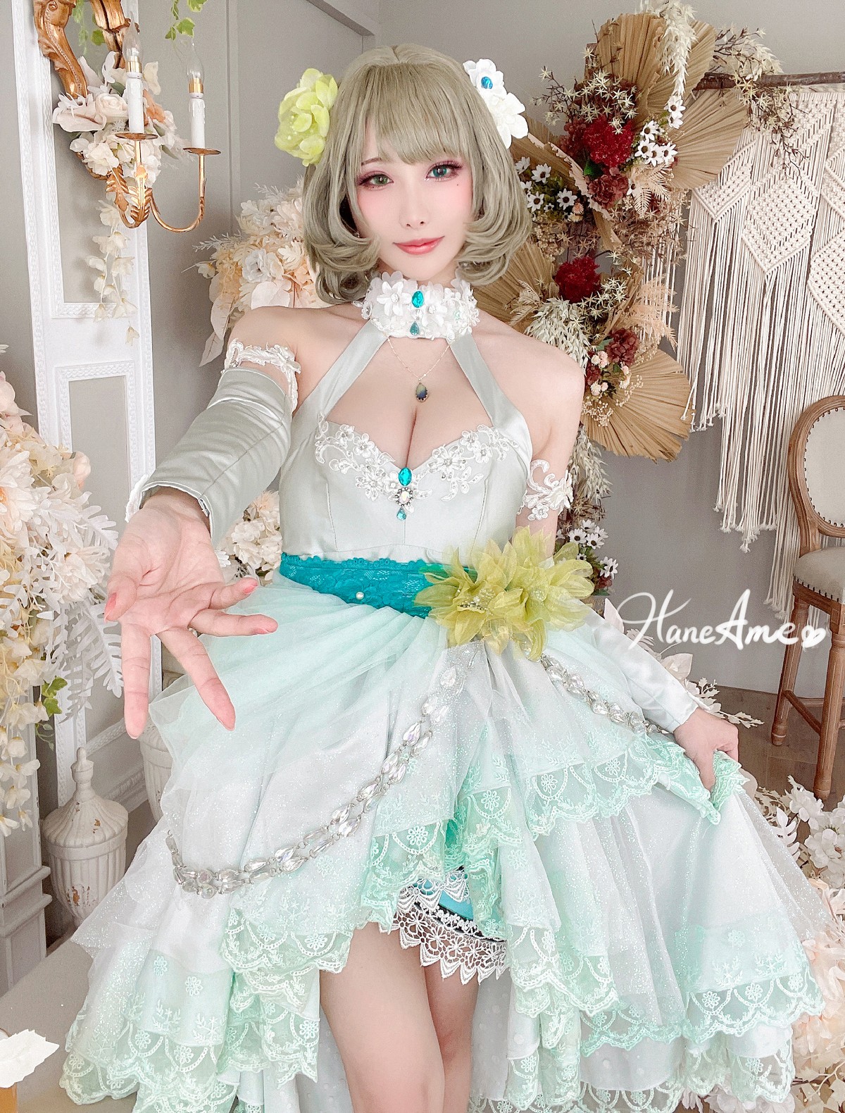 xgyw.top_Coser美女雨波_HaneAme偶像大师主题私房性感低胸礼服秀傲人豪乳诱惑写真41P