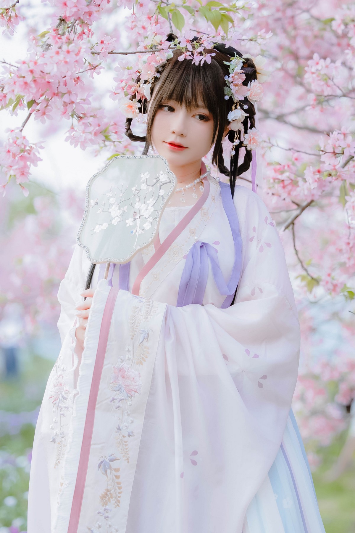 xgyw.top_网络美女Nyako喵子花神祈愿主题户外樱花树下性感古典服饰靓丽迷人写真52P