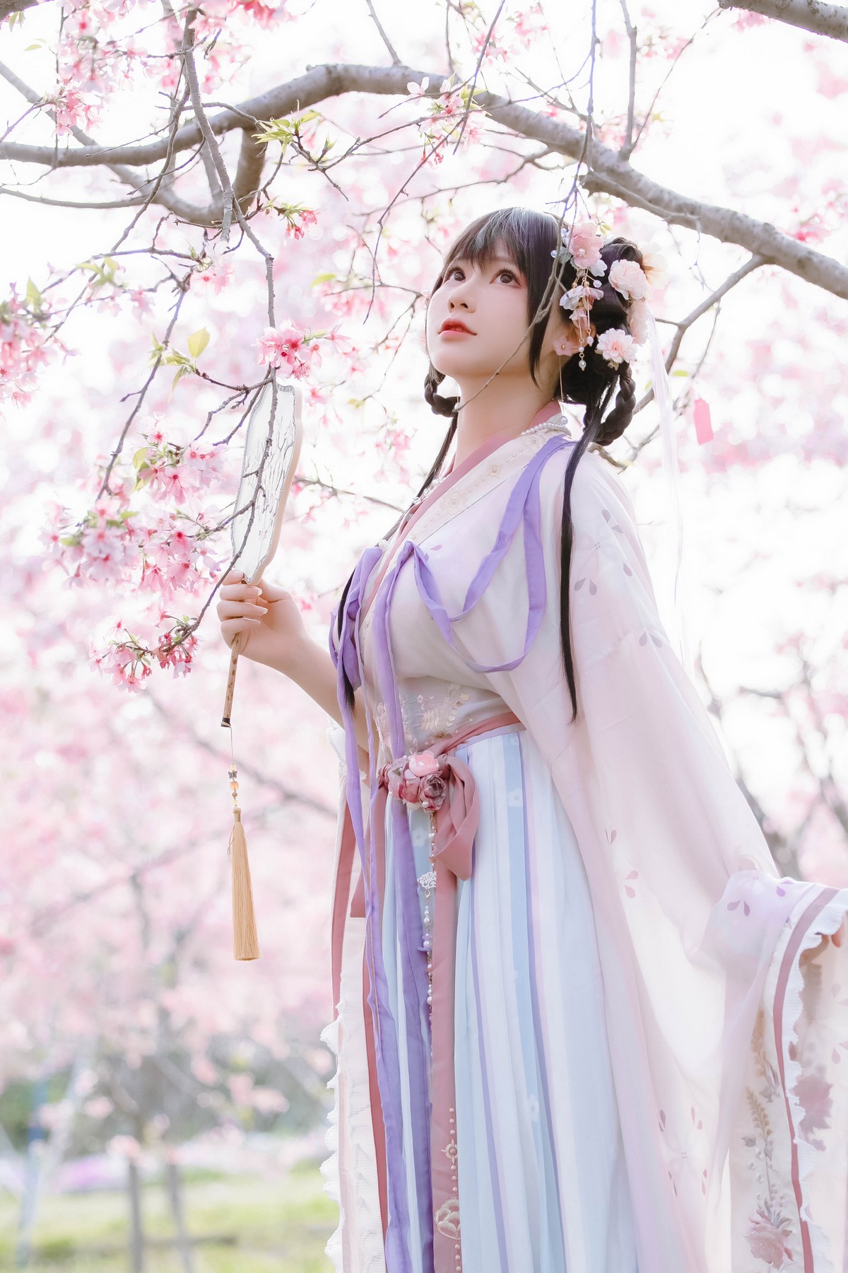 xgyw.top_网络美女Nyako喵子花神祈愿主题户外樱花树下性感古典服饰靓丽迷人写真52P