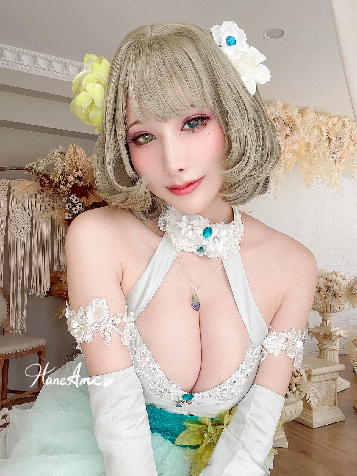 xgyw.top_Coser美女雨波_HaneAme偶像大师主题私房性感低胸礼服秀傲人豪乳诱惑写真41P