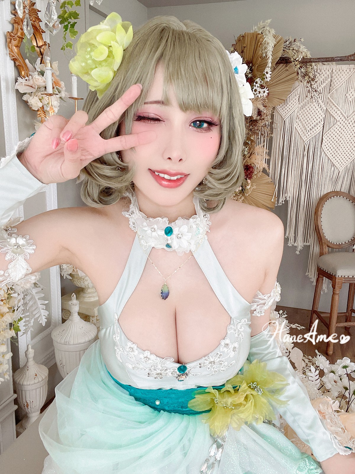 xgyw.top_Coser美女雨波_HaneAme偶像大师主题私房性感低胸礼服秀傲人豪乳诱惑写真41P