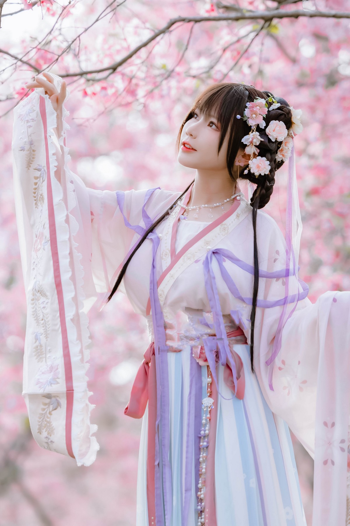 xgyw.top_网络美女Nyako喵子花神祈愿主题户外樱花树下性感古典服饰靓丽迷人写真52P