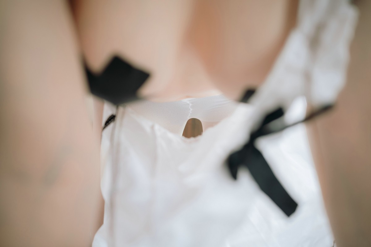 xgyw.top_网络美女Usejan小厨娘主题私房浴室性感真空服饰半露豪乳遮点湿身诱惑写真46P