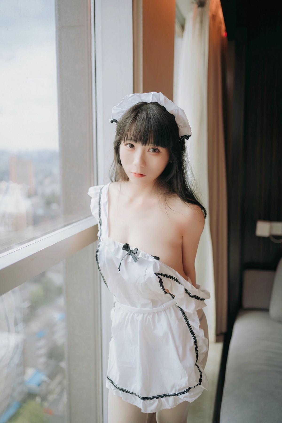 xgyw.top_网络美女Usejan小厨娘主题私房浴室性感真空服饰半露豪乳遮点湿身诱惑写真46P