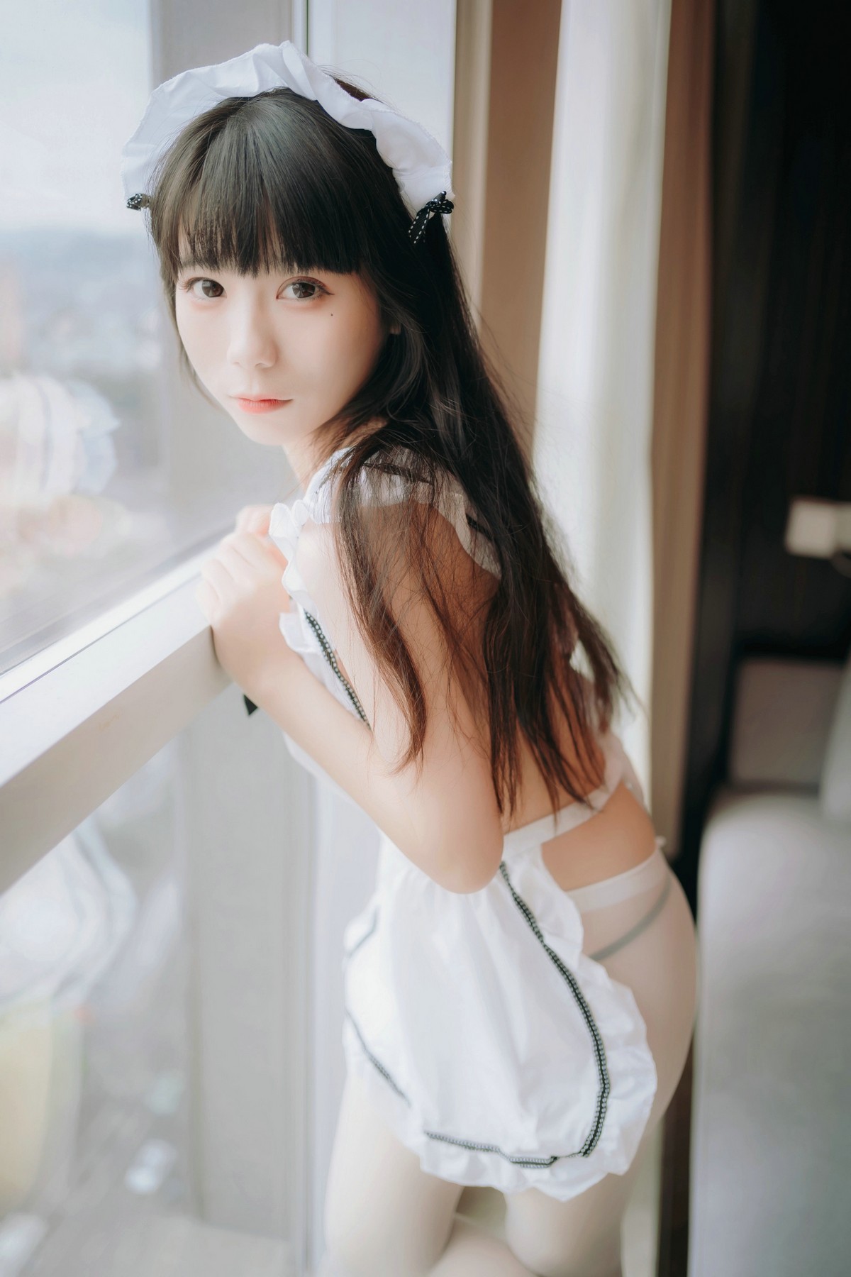 xgyw.top_网络美女Usejan小厨娘主题私房浴室性感真空服饰半露豪乳遮点湿身诱惑写真46P