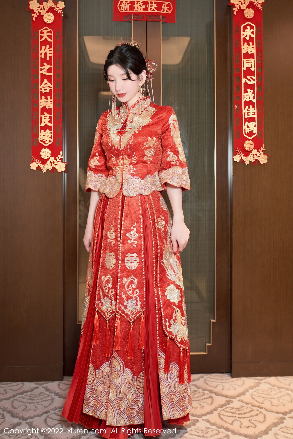 xgyw.top_XiuRen第5675期_女神周于希Sally私房脱新娘装露红色蕾丝内衣超薄肉丝诱惑写真80P