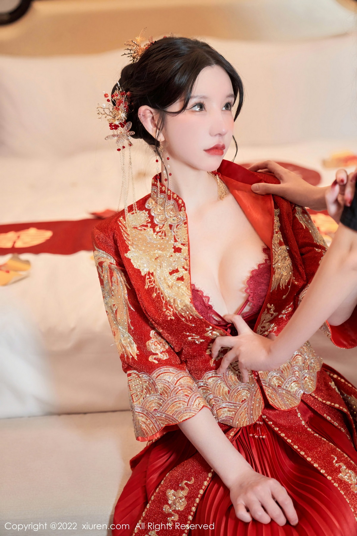 xgyw.top_XiuRen第5675期_女神周于希Sally私房脱新娘装露红色蕾丝内衣超薄肉丝诱惑写真80P