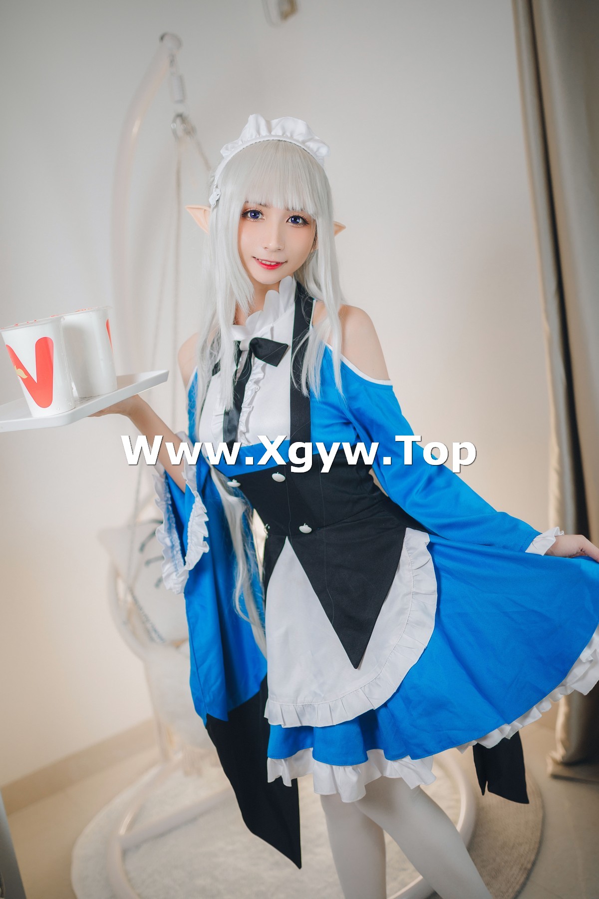 xgyw.top_网络美女贝儿酱Miki艾米莉亚女仆主题性感连身短裙配白丝袜秀翘臀美腿诱惑写真29P