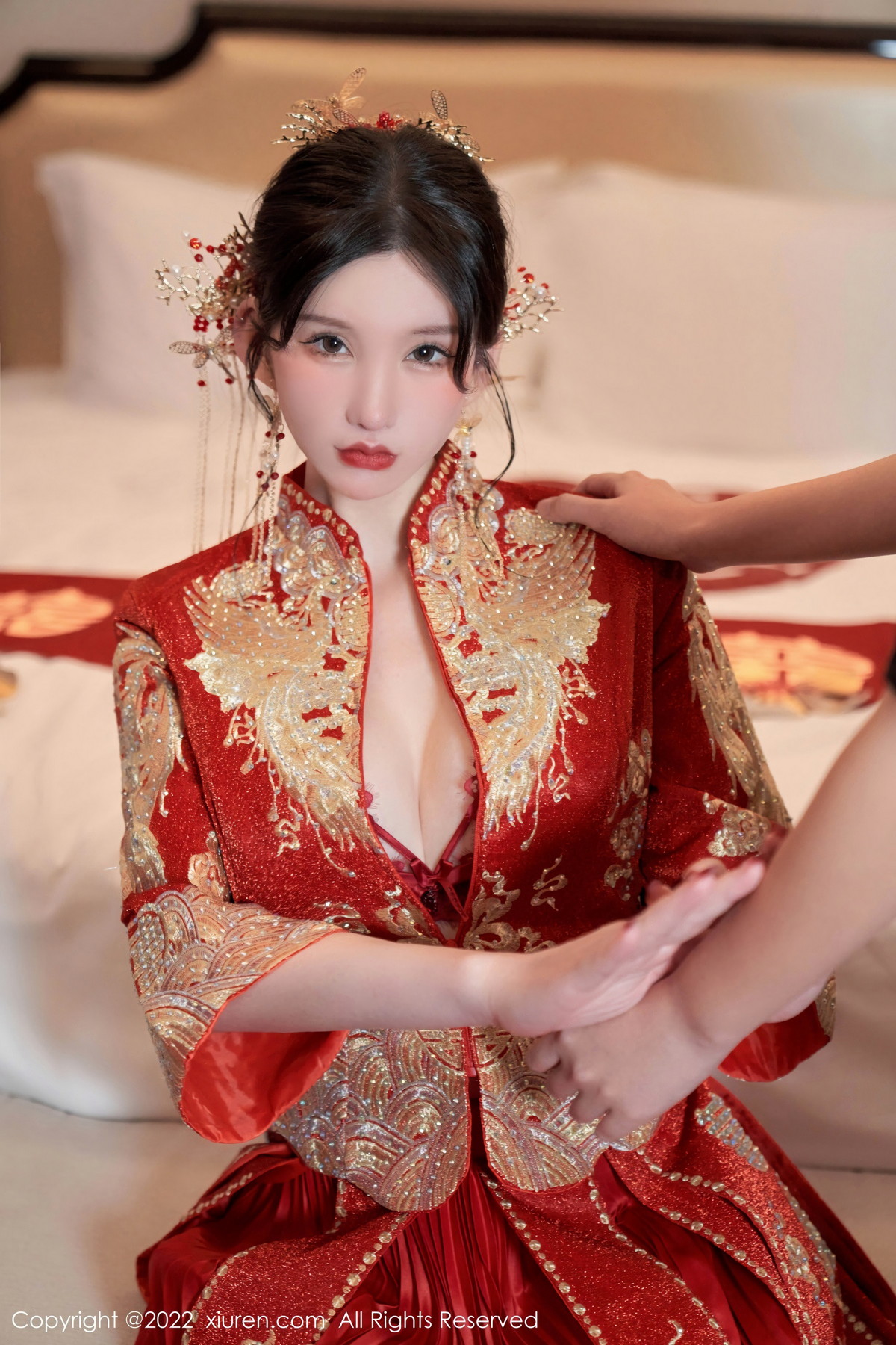 xgyw.top_XiuRen第5675期_女神周于希Sally私房脱新娘装露红色蕾丝内衣超薄肉丝诱惑写真80P