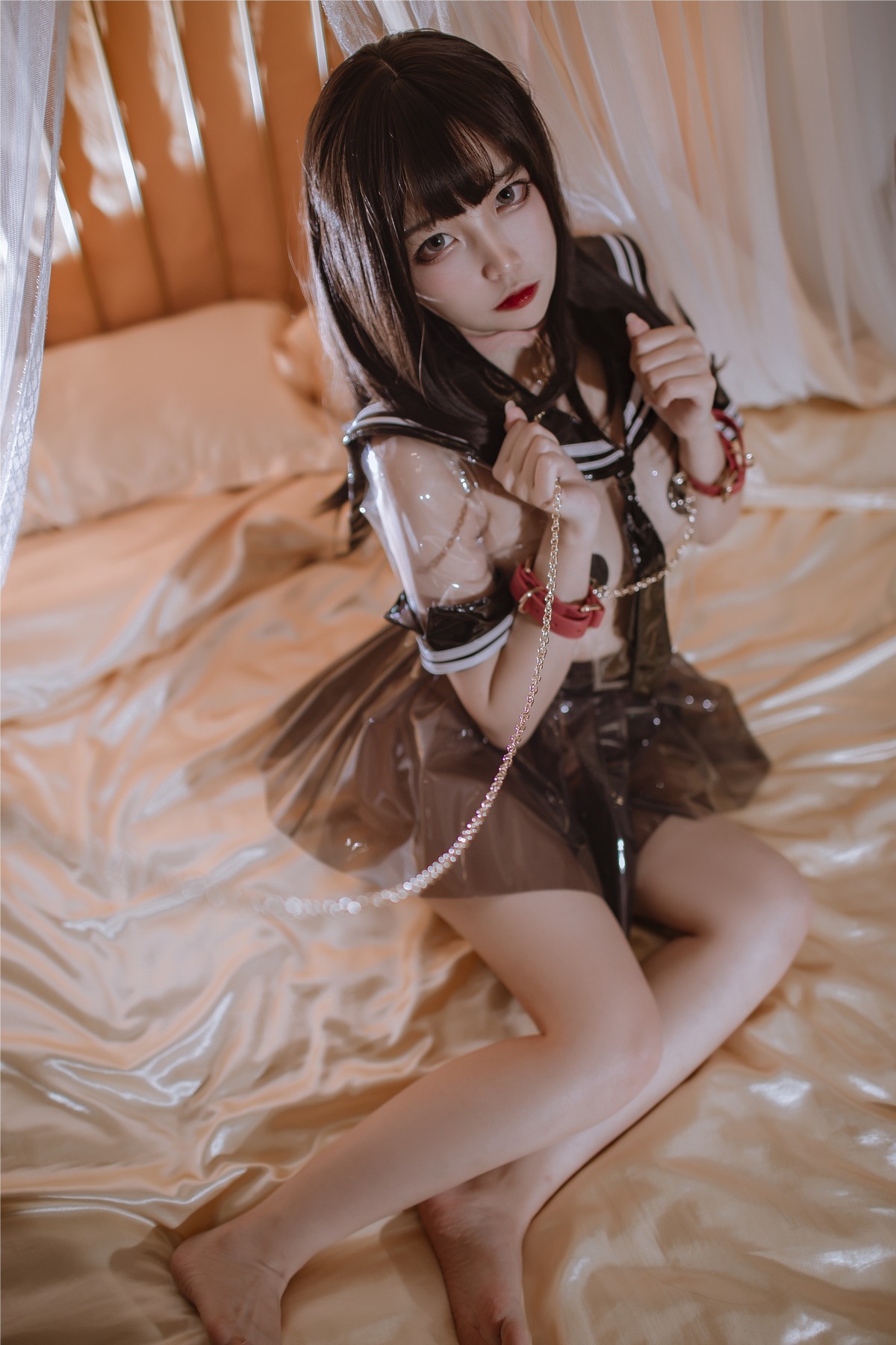 xgyw.top_人气Coser二佐Nisa私房透明JK主题私房性感透明胶衣露傲人豪乳遮点诱惑写真40P