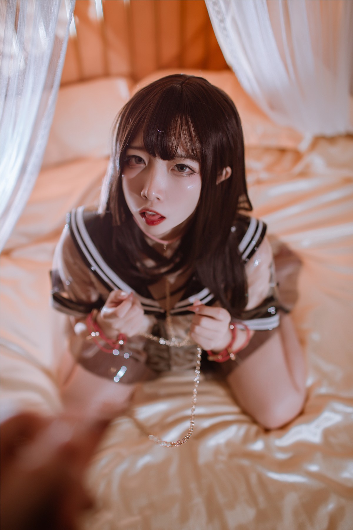 xgyw.top_人气Coser二佐Nisa私房透明JK主题私房性感透明胶衣露傲人豪乳遮点诱惑写真40P