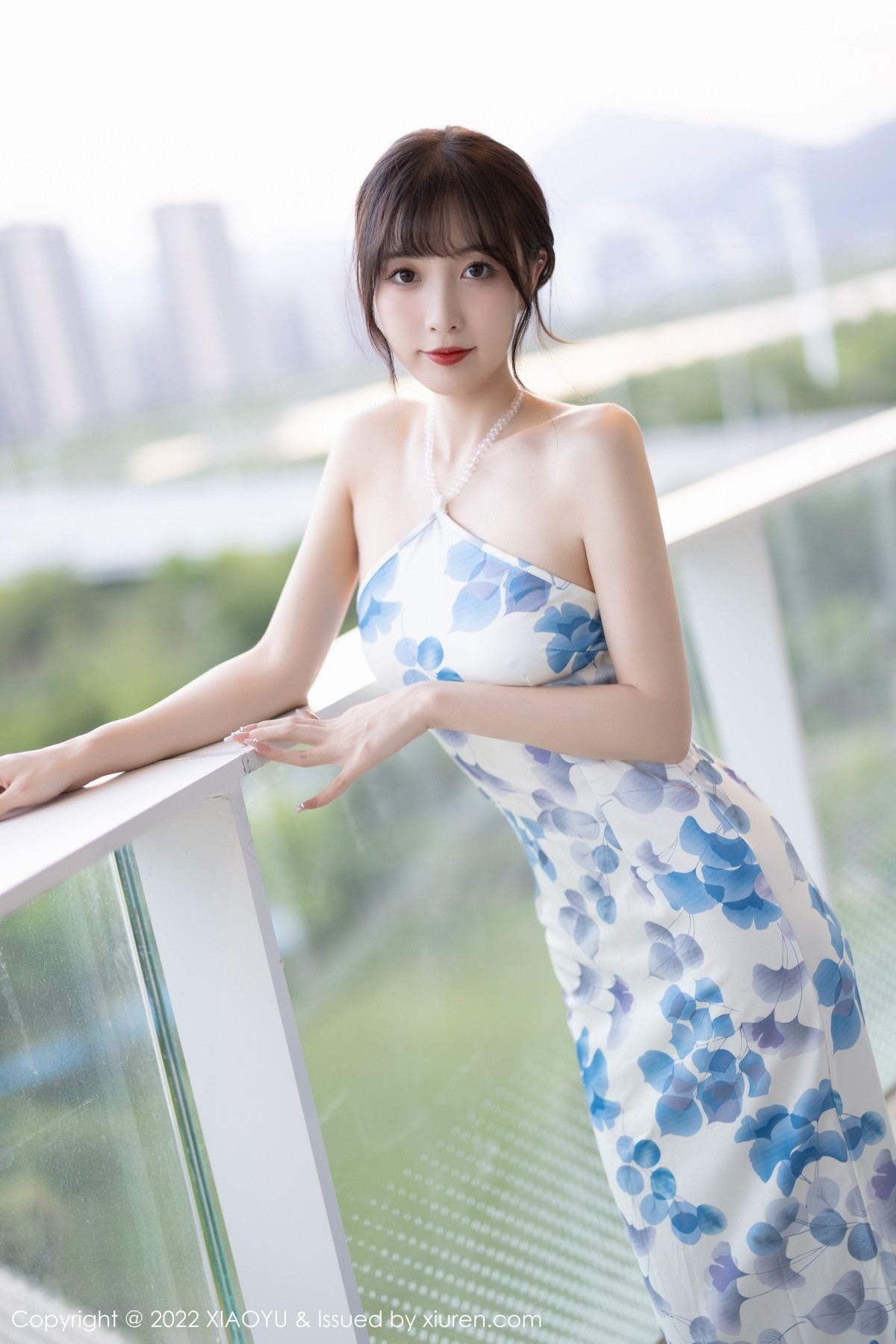 xgyw.top_[XiaoYu画语界]Vol.877_模特林星阑性感露肩带图案连衣短配超薄白丝袜秀美腿迷人写真85P