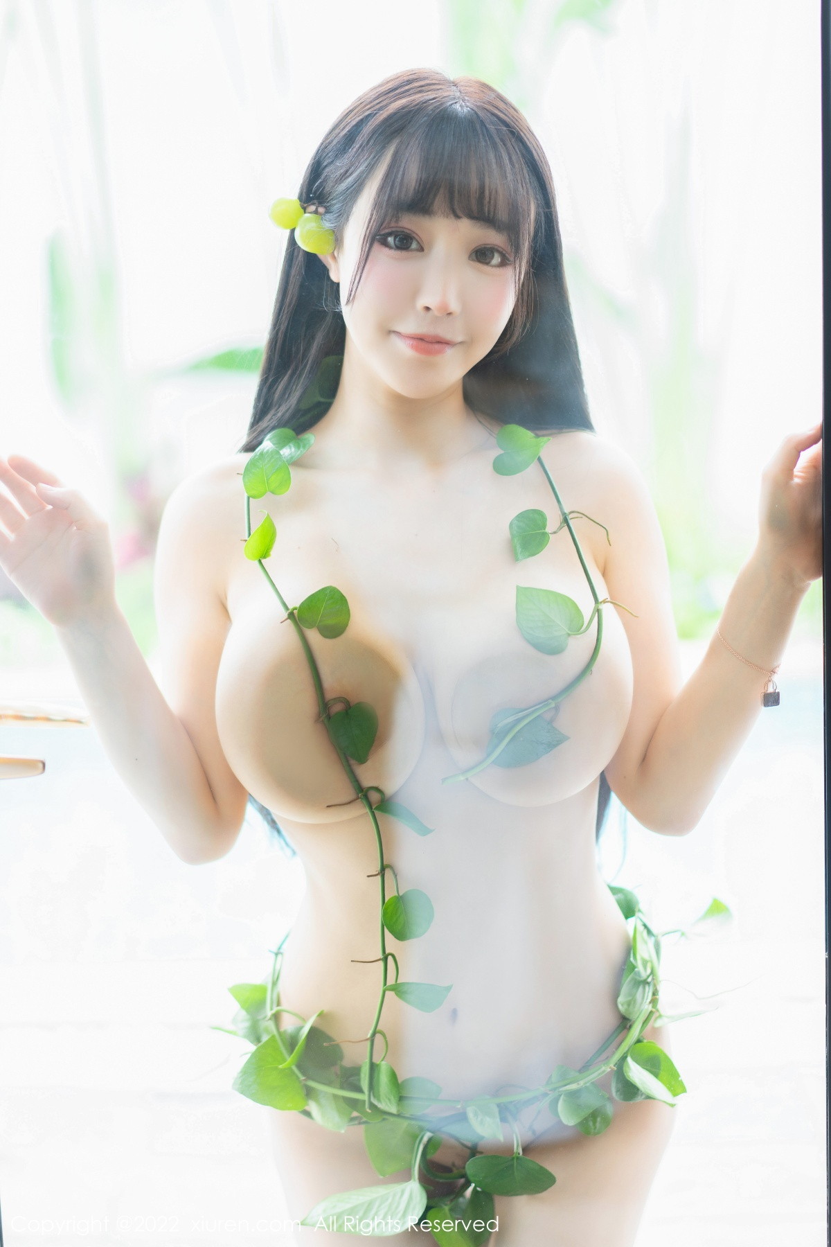 xgyw.top_XiuRen第5685期_女神朱可儿Flora西双版纳旅拍绿叶裹身秀火辣胴体惹火诱惑写真44P