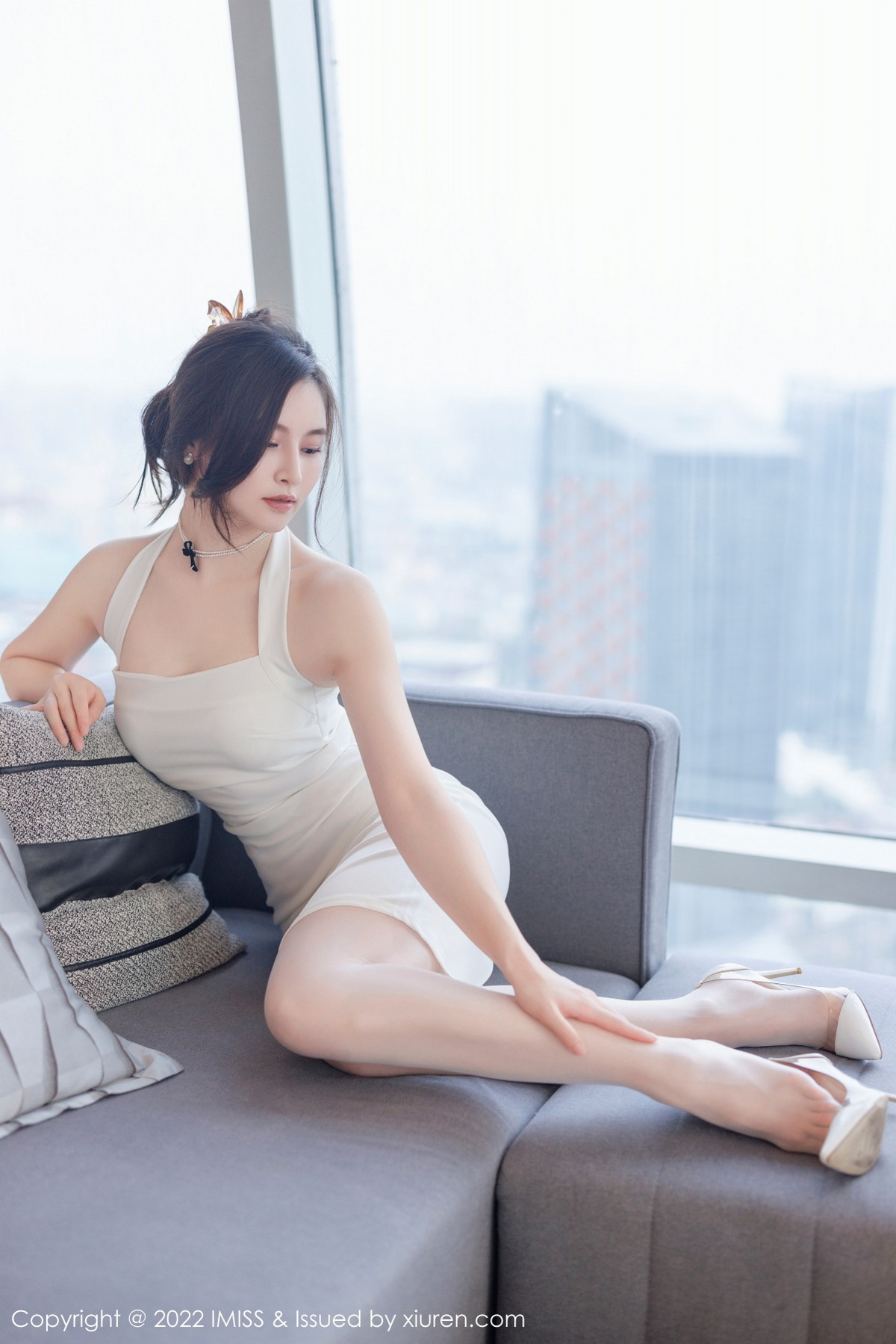 xgyw.top_[IMISS爱蜜社]Vol.705_气质美女Vanessa脱白色连衣长裙露白色内衣配超薄肉丝诱惑写真78P
