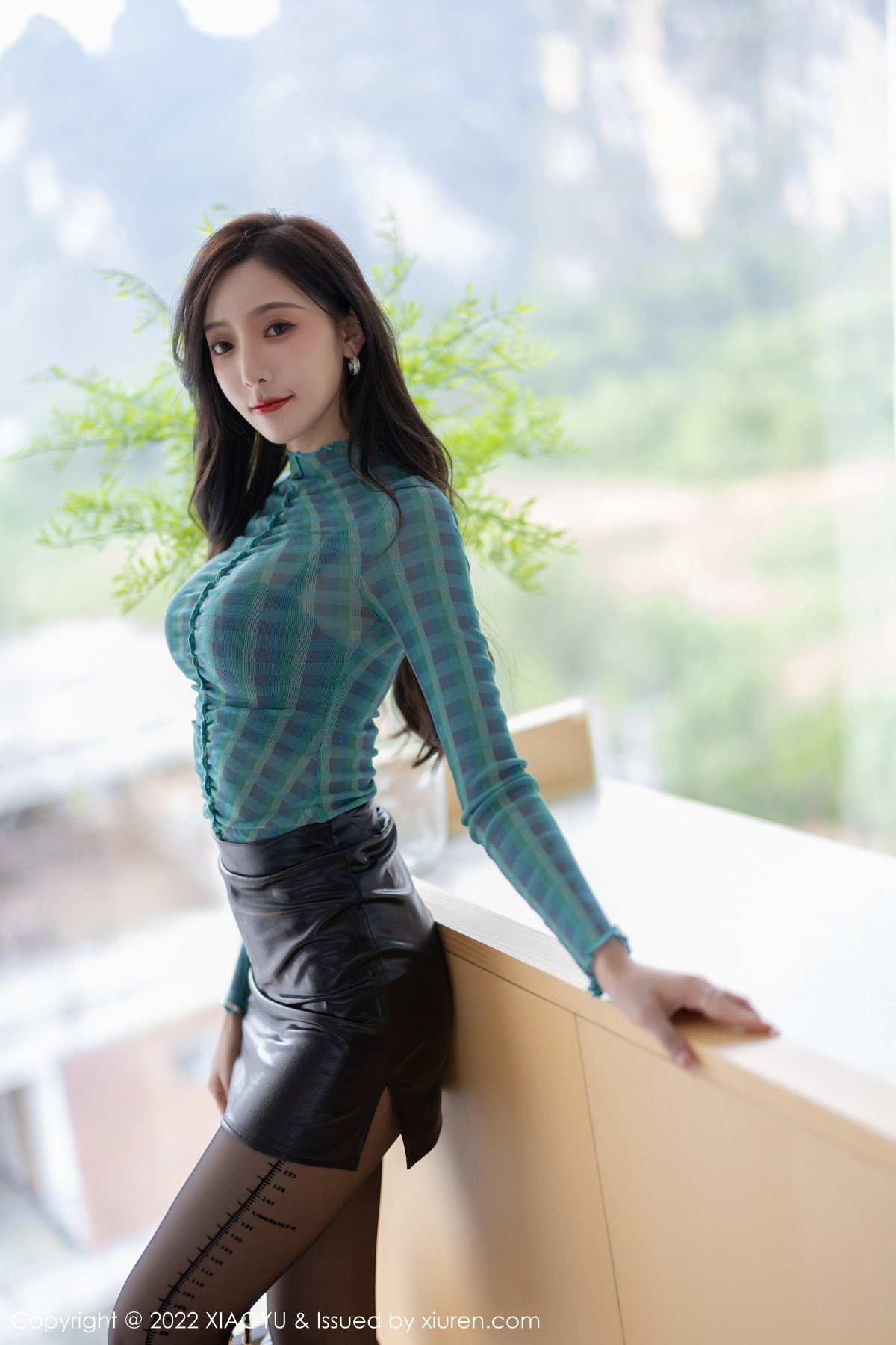 xgyw.top_[XiaoYu画语界]Vol.878_女神王馨瑶yanni杭州旅拍私房性感黑色内衣配超薄黑丝诱惑写真87P