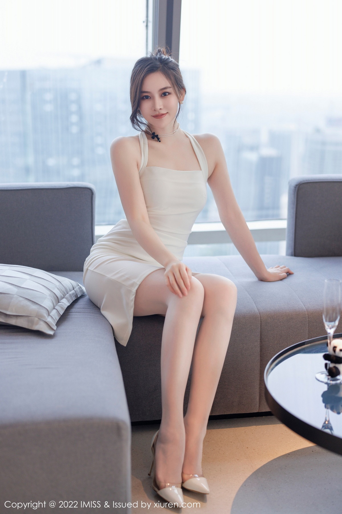 xgyw.top_[IMISS爱蜜社]Vol.705_气质美女Vanessa脱白色连衣长裙露白色内衣配超薄肉丝诱惑写真78P