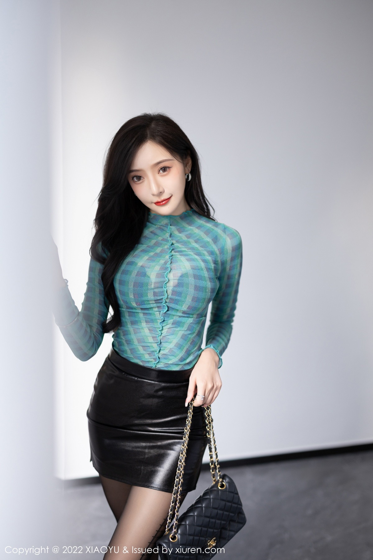 xgyw.top_[XiaoYu画语界]Vol.878_女神王馨瑶yanni杭州旅拍私房性感黑色内衣配超薄黑丝诱惑写真87P