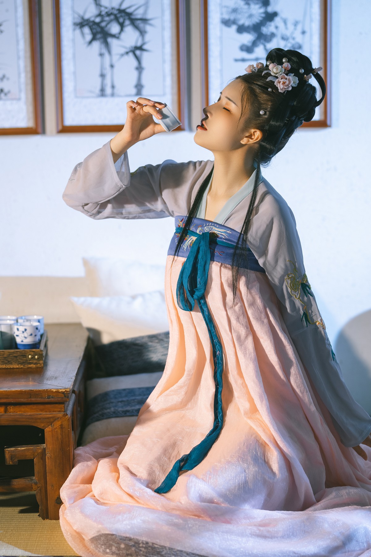xgyw.top_网络美女鹿八岁汉服主题私房性感古典服饰大尺度全脱秀惹火身材极致诱惑写真56P